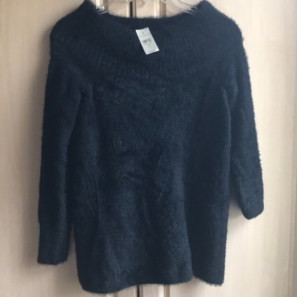 Petite fuzzy tunic off the shoulder sweater XSP - Picture 7 of 7